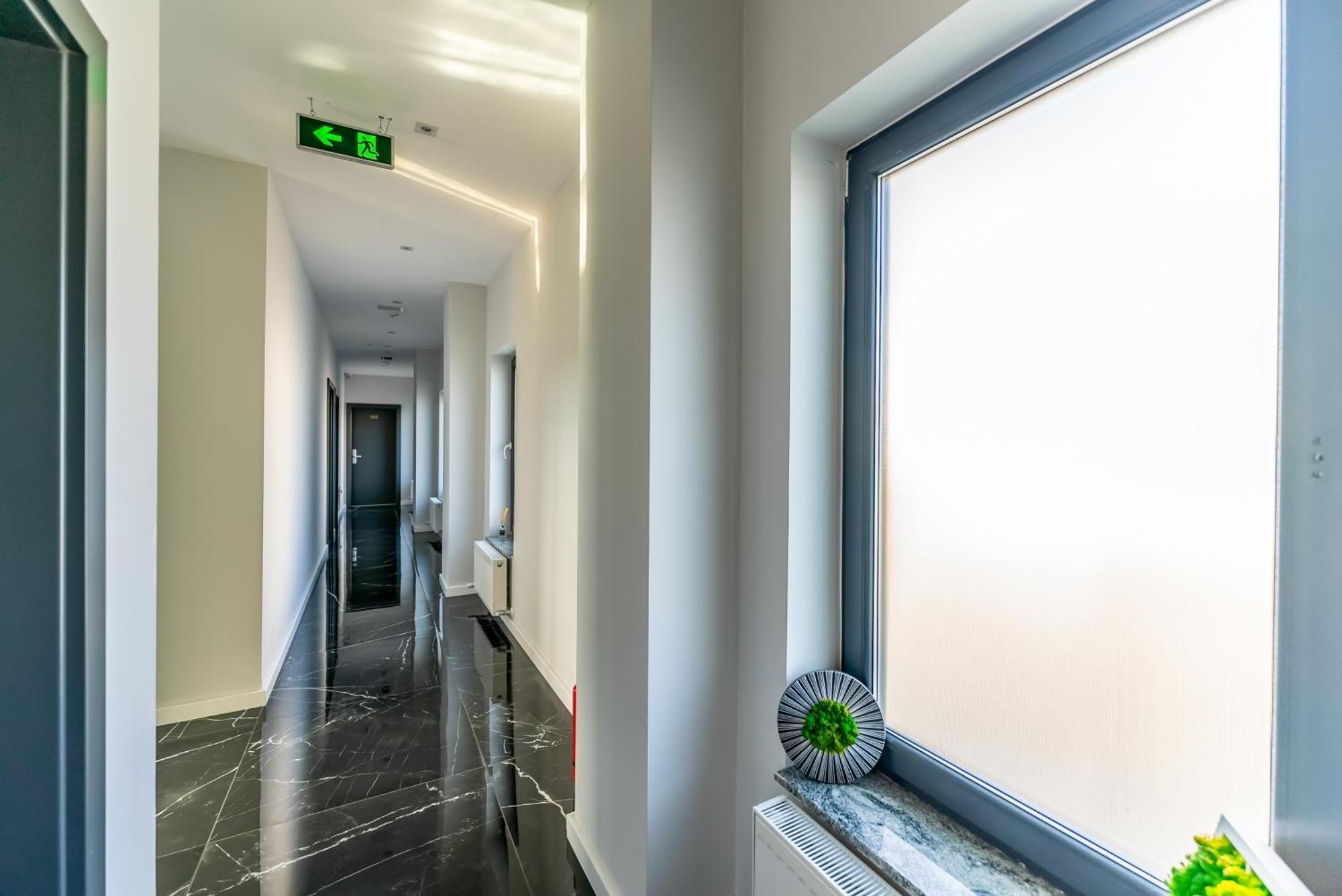 M City Aparthotel Arad Exterior foto